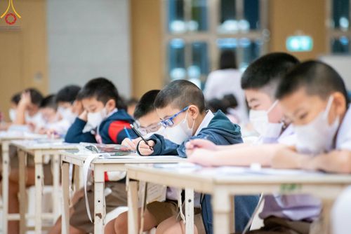 ภาพ No.185948:โครงการตอบปัญหาธรรมะ “ทางก้าวหน้า” ครั้งที่ 42 รอบชิงชนะเลิศระดับชาติ ประจำปี พ.ศ. 2567 วันเสาร์ที่ 21 ธันวาคม พ.ศ. 2567 ชมรมพุทธศาสตร์สากล ร่วมกับสมาคมพุทธศาสตร์สากล และชมรมพุทธศาสตร์สถาบันอุดมศึกษา 35 แห่งทั่วประเทศ ณ ห้องแก้วสารพัดนึก 2 วัดพระธรรมกาย 