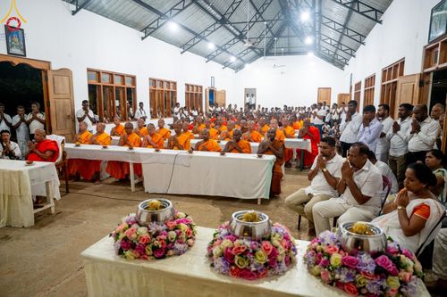 ภาพ No.141134:PhotoStory มหาศรัทธา ธรรมยาตราศรีลังกา EP.6 พิธีจุดวิสาขประทีป 6 วัด ถวายเป็น พุทธบูชา  โครงการสยาม-ลังกา ธรรมยาตรา  ฉลองเทศกาลวิสาขบูชาแห่งชาติ ศรีลังกา  บูชาธรรม 80 ปี หลวงพ่อธัมมชโย วันที่ 16 พฤษภาคม พ.ศ. 2567