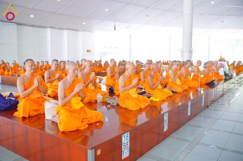 ภาพ No.320681:วันที่ 11 เมษายน พ.ศ.2569 พิธีถวายภัตตาหารเมนูสวรรค์ เพื่อการบรรลุธรรม ณ หอฉันคุณยายอาจารย์ฯ วัดพระธรรมกาย