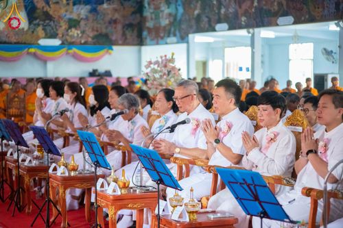 ภาพ No.295644:วันที่ 15 มกราคม พ.ศ. 2569 พิธีทอดผ้าป่าทำนุบำรุงศาสนสถาน ณ วัดโบสถ์บน ต.บางคูเวียง จ.นนทบุรี อนุสรณ์สถานลำดับที่ 4 สถานที่เกิดด้วยกายธรรม ในโครงการธรรมยาตรา กตัญญูบูชา มหาปูชนียาจารย์ พระมงคลเทพมุนี(สด จนฺทสโร) พระผู้ปราบมาร อนุสรณ์สถาน 7 แห่ง ปีที่ 14