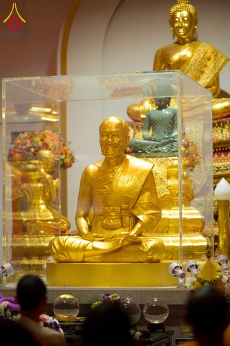 ภาพ No.294579:วันอาทิตย์ที่ 14 ธันวาคม พ.ศ.2568 พระธรรมยาตราปฏิบัติธรรมและถ่ายภาพหมู่ประวัติศาสตร์ ณ วัดสองพี่น้อง ต.ต้นตาล อ.สองพี่น้อง จ.สุพรรณบุรี ในโครงการธรรมยาตรา กตัญญูบูชา มหาปูชนียาจารย์ พระมงคลเทพมุนี(สด จนฺทสโร) พระผู้ปราบมาร อนุสรณ์สถาน 7 แห่ง ปีที่ 14