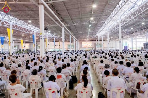 ภาพ No.318309:วันอาทิตย์ต้นเดือนที่ 5 เมษายน พ.ศ.2569 พิธีบูชาข้าวพระ ณ สภาธรรมกายสากล วัดพระธรรมกาย