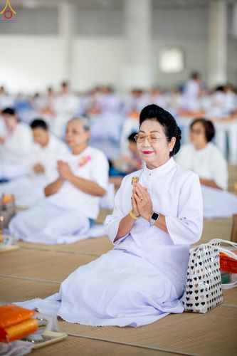 ภาพ No.328797:วันเสาร์ที่ 16 พฤษภาคม พ.ศ.2569 พิธีบุพเปตพลี ครั้งที่ 183 ร่วมอุทิศบุญแด่หมู่ญาติที่ล่วงลับไปแล้ว และสืบทอดอายุพระพุทธศาสนา ณ หอฉันคุณยายอาจารย์ฯ  วัดพระธรรมกาย