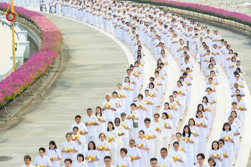 ภาพ No.319367:วันเสาร์ที่ 4 เมษายน พ.ศ.2569 พิธีขอขมา มอบผ้าไตร และถวายบาตรแด่นาคธรรมทายาท ในโครงการบรรพชาสามเณรฟื้นฟูพระพุทธศาสนาทั่วไทย โครงการหน่อแก้วเปรียญธรรม รุ่นที่ 14 โครงการสามเณรยุวธรรมทายาท รุ่นที่ 34 โครงการสามเณรมัชฌิมธรรมทายาท รุ่นที่ 30 ณ สภาธรรมกายสากล