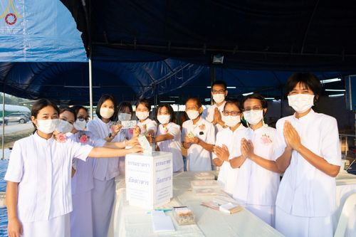 ภาพ No.73855:พิธีถวายภัตตาหารเป็นสังฆทาน แด่คณะพระธรรมยาตราฯ ในโครงการธรรมยาตรากตัญญูบูชา มหาปูชนียาจารย์ พระมงคลเทพมุนี(สด จนฺทสโร) พระผู้ปราบมาร อนุสรณ์สถาน 7 แห่ง ปีที่ 11 วันที่ 23 มกราคม พ.ศ. 2566