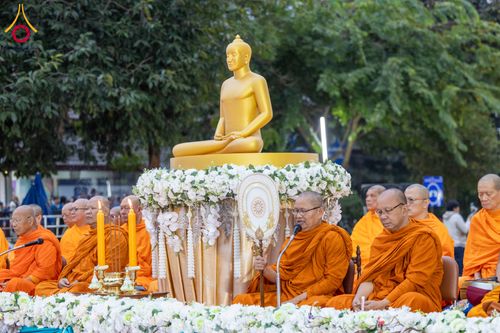 ภาพ No.285883:วันเสาร์ที่ 13 ธันวาคม พ.ศ.2568 พิธีตักบาตรพระภิกษุสามเณร 1,000 รูป ณ บริเวณหน้าอุทยานแห่งชาติเขาใหญ่ อำเภอปากช่อง จ.นครราชสีมา