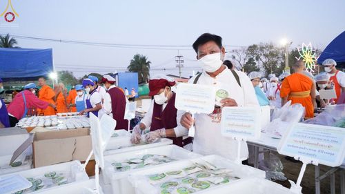 ภาพ No.71154:พิธีถวายภัตตาหารเป็นสังฆทาน แด่คณะพระธรรมยาตราฯ ในโครงการธรรมยาตราฯ ปีที่ 11 ณ อนุสรณ์สถานคลองบางนางแท่น อ.สามพราน จ.นครปฐม วันที่ 14 มกราคม พ.ศ. 2566