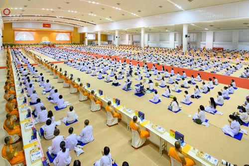 ภาพ No.64090:พิธีมุทิตาสักการะพระมหาเถระและพระเถระ ครั้งที่ 28 ประจำปี พ.ศ. 2565 วันอาทิตย์ที่ 20 พฤศจิกายน พ.ศ. 2565 ณ ห้องแก้วสารพัดนึก 1 สภาธรรมกายสากล วัดพระธรรมกาย