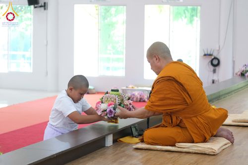 ภาพ No.319658:วันเสาร์ที่ 4 เมษายน พ.ศ.2569 พิธีขอขมา มอบผ้าไตร บรรพชาสามเณร ศูนย์อบรมเยาวชนนครปฐม