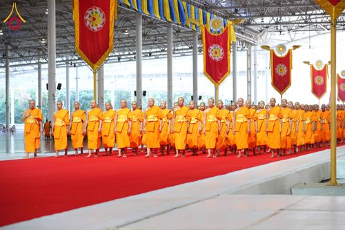 ภาพ No.308674:วันที่ 1 กุมภาพันธ์ พ.ศ. 2569 พิธีรับประกาศนียบัตร และพระของขวัญพระธรรมยาตรา ณ สภาธรรมกายสากล วัดพระธรรมกาย จ.ปทุมธานี