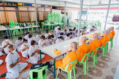 ภาพ No.65840:พิธีอุปสมบทวัดโปรดเกศเชษฐาราม อ.พระประแดง จ.สมุทรปราการ รับบุญจัดงานโดยสำนักพัฒนาเยาวชนโลก ในโครงการอุปสมบทบูชาธรรม มหาปูชนียาจารย์ประจำปี 2565 เมื่อวันที่ 7 ธันวาคม พ.ศ. 2565