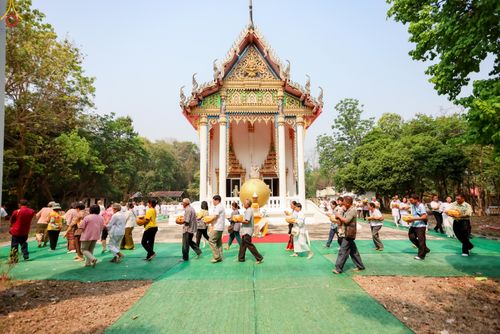 ภาพ No.317960:วันพฤหัสบดีที่ 2 เมษายน พ.ศ.2569 พิธีปลงผม , พิธีขอขมามอบบาตรและผ้าไตร , พิธีบรรพชาสามเณร จำนวน 28 รูป   ณ วัดโซกเป็ดอภิญญาโณ ต.เมืองเก่า อ.เมือง จ.สุโขทัย