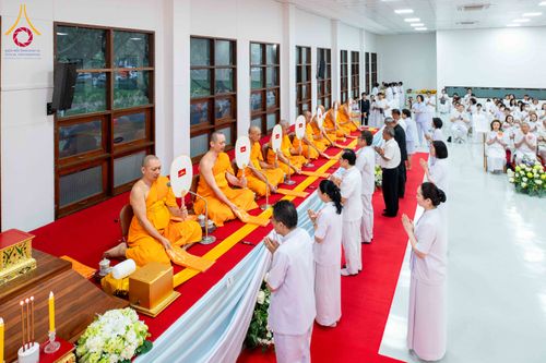 ภาพ No.314690:วันเสาร์ที่ 21 มีนาคม พ.ศ. 2569 พิธีบำเพ็ญกุศล คุณพ่อณรงค์ จินตมากุล  สิริอายุ 99 ปี 11 เดือน โยมบิดา พระครูปลัดรัตนวีรวัฒน์ (รังสฤษดิ์ อิทฺธิจินตโก) ที่ปรึกษาเจ้าคณะจังหวัดปทุมธานี เจ้าอาวาสวัดพระธรรมกาย  ณ ห้องปลูกศรัทธา 2 วัดพระธรรมกาย ปทุมธานี