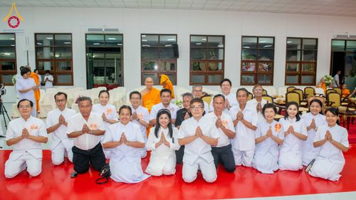 ภาพ No.314733:วันเสาร์ที่ 21 มีนาคม พ.ศ. 2569 พิธีบำเพ็ญกุศล คุณพ่อณรงค์ จินตมากุล  สิริอายุ 99 ปี 11 เดือน โยมบิดา พระครูปลัดรัตนวีรวัฒน์ (รังสฤษดิ์ อิทฺธิจินตโก) ที่ปรึกษาเจ้าคณะจังหวัดปทุมธานี เจ้าอาวาสวัดพระธรรมกาย  ณ ห้องปลูกศรัทธา 2 วัดพระธรรมกาย ปทุมธานี