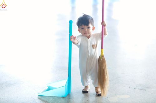 ภาพ No.264002:วันอาทิตย์ที่ 2 พฤศจิกายน พ.ศ. 2568 พิธีตักบาตรอาทิตย์ต้นเดือน ณ บ้านแก้วเรือนทองคุณยายฯ วัดพระธรรมกาย