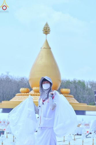 ภาพ No.130151:V.34 เพื่อธรรมเพื่อบางกล่ำ การรับบุญของเจ้าหน้าที่หน่วยงานต่างๆ  เพื่องานธรรมยาตราอัญเชิญพระบรมสารีริกธาตุ ประดิษฐาน ณ มหารัตนเจดีย์สิริปทุมสวรรค์ (เจดีย์อริยพุทธะ 5 พระองค์) ณ ศูนย์ปฏิบัติธรรมภาคใต้ อ.บางกล่ำ จ.สงขลา ระหว่างวันที่ 9-10 มีนาคม พ.ศ. 2567