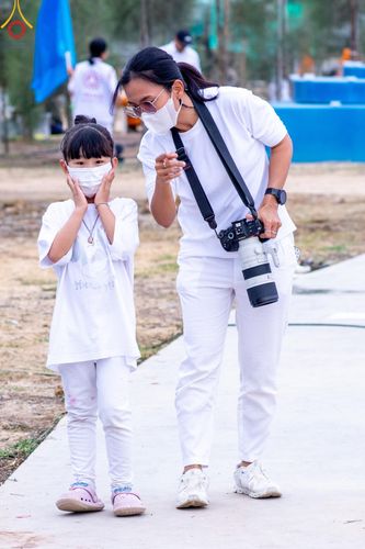 ภาพ No.120994:V.20 เป็นปลื้ม การเตรียมงาน เก็บงาน การรับบุญของเจ้าหน้าที่หน่วยงานต่างๆ เพื่อโครงการธรรมยาตรา กตัญญูบูชา มหาปูชนียาจารย์ พระมงคลเทพมุนี (สด จนฺทสโร) พระผู้ปราบมาร อนุสรณ์สถาน 7 แห่ง ปีที่ 12 ระหว่างวันที่ 2 - 31 มกราคม พ.ศ.2567