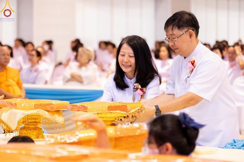 ภาพ No.154646:พิธีทอดผ้าป่าสมทบกฐินวัดพระธรรมกาย และสมทบกฐิน 30,000 วัดทั่วไทย ครั้งที่ 2 ณ สภาธรรมกายสากล วัดพระธรรมกาย วันอังคารที่ 17 กันยายน พ.ศ. 2567