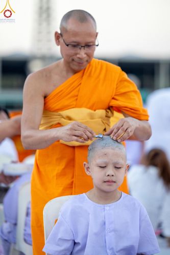 ภาพ No.132796:พิธีปลงผมยุวธรรมทายาท รุ่นที่ 32 มัชฌิมธรรมทายาท รุ่นที่ 28 ณ ลานธรรม วัดพระธรรมกาย วันเสาร์ที่ 30 มีนาคม พ.ศ. 2567