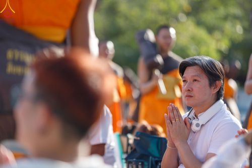 ภาพ No.193405:พิธีต้อนรับพระธรรมยาตรา ณ อนุสรณ์สถาน สถานที่เกิดในเพศสมณะ วัดสองพี่น้อง อำเภอสองพี่น้อง จังหวัดสุพรรณบุรี ในโครงการธรรมยาตรา กตัญญูบูชา มหาปูชนียาจารย์ พระมงคลเทพมุนี(สด จนฺทสโร) พระผู้ปราบมาร อนุสรณ์สถาน 7 แห่ง ปีที่ 13 วันที่ 11 มกราคม พ.ศ. 2568