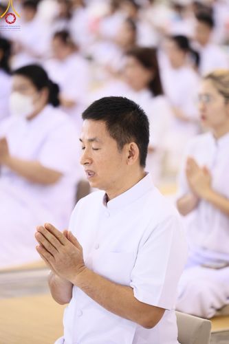 ภาพ No.151310:พิธีบูชาข้าวพระ ในวันอาทิตย์ต้นเดือน วันที่ 1 กันยายน พ.ศ. 2567 ณ สภาธรรมกายสากล วัดพระธรรมกาย