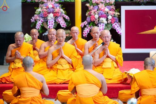 ภาพ No.136422:พิธีอุปสมบทสามเณรเตรียมสถาบันธรรมชัย รุ่นที่ 21 ณ โบสถ์พระไตรปิฏก วัดพระธรรมกาย วันเสาร์ที่ 4 พฤษภาคม พ.ศ.2567