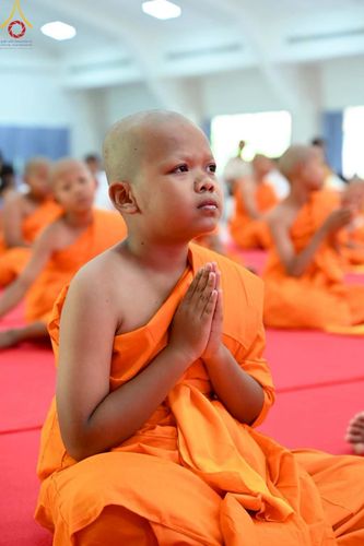 ภาพ No.213923:วันเสาร์ที่ 29 มีนาคม พ.ศ. 2568 พิธีตัดปอยผม ขอขมาผู้ปกครอง มอบบาตร-ผ้าไตร และพิธีบรรพชาสามเณร ณ ศูนย์ปฏิบัติธรรมจังหวัดระยอง (บ้านช่องลม) ต.บางบุตร อ.บ้านค่าย จ.ระยอง