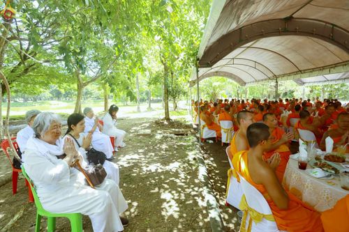 ภาพ No.249330:วันที่ 20 กันยายน พ.ศ. 2568 พิธีประดิษฐานรูปหล่อหลวงปู่วัดปากน้ำ ภาษีเจริญ ณ วิหารพระมงคลเทพมุนี (สด จนฺทสโร) ศูนย์ปฏิบัติธรรมภูเก็ต จ.ภูเก็ต