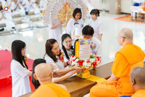 ภาพ No.346520:วันอาทิตย์ที่ 30 สิงหาคม พ.ศ.2569 พิธีทอดผ้าป่า สวดธรรมจักรกัปปวัตนสูตรกลั่นแผ่นดินโปรยรัตนชาติ  สถาปนาองค์พระเจดีย์เพื่อสร้างสันติภาพโลก  ณ ศูนย์ปฏิบัติธรรมพนมสารคาม (เพชรตะวัน) จังหวัดฉะเชิงเทรา