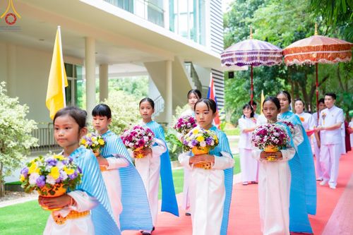 ภาพ No.171311:พิธีทอดกฐินพระนานาชาติเพื่อสร้างทุกสิ่ง  ณ ศูนย์ฝึกอบรมพุทธบุตรนานาชาติ อ.กบินทร์บุรี จ.ปราจีนบุรี วันที่ 27 ตุลาคม พ.ศ. 2567