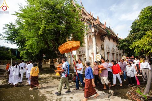 ภาพ No.164971:พิธีทอดกฐิน ณ วัดกลางเกาะระกำ ต.บ้านสร้าง อ.บางปะอิน จ.พระนครศรีอยุธยา ในโครงการกฐินสามัคคีทั่วไทย 30,000 วัด บูชาธรรม 80 ปี หลวงพ่อธัมมชโย โดยคณะศิษยานุศิษย์วัดพระธรรมกาย วันที่ 20 ตุลาคม พ.ศ. 2567