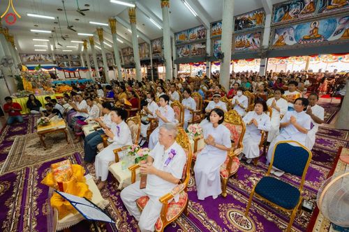ภาพ No.164281:พิธีทอดกฐิน ณ วัดบ้านงิ้ว จ.ชลบุรี ในโครงการกฐินสามัคคีทั่วไทย 30,000 วัด บูชาธรรม 80 ปี หลวงพ่อธัมมชโย โดย คณะศิษยานุศิษย์วัดพระธรรมกาย วันที่ 20 ตุลาคม พ.ศ. 2567