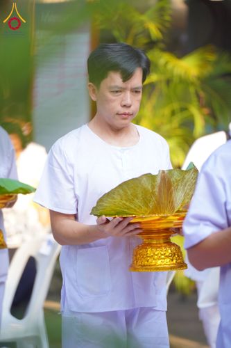 ภาพ No.135680:พิธีปลงผมธรรมทายาท โครงการบรรพชาและอุปสมบทหมู่ รุ่นบูชาธรรม 80 ปี หลวงพ่อธัมมชโย ณ หมู่บ้านบรรลุธรรม วัดพระธรรมกาย วันที่ 7 เมษายน พ.ศ. 2567