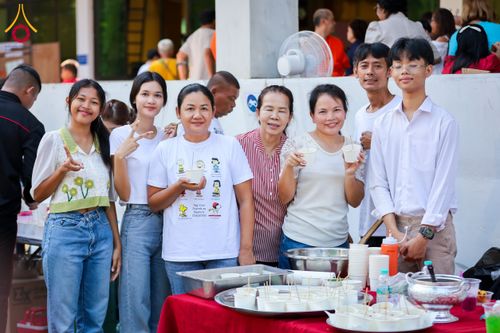 ภาพ No.173954:พิธีทอดกฐิน ณ วัดสุดสวาสดิ์ ต.บ้านคลอง อ.เมือง จ.พิษณุโลก ในโครงการกฐินสามัคคีทั่วไทย 30,000 วัด บูชาธรรม 80 ปี หลวงพ่อธัมมชโย โดยคณะศิษยานุศิษย์วัดพระธรรมกาย วันที่ 9 พฤศจิกายน พ.ศ. 2567