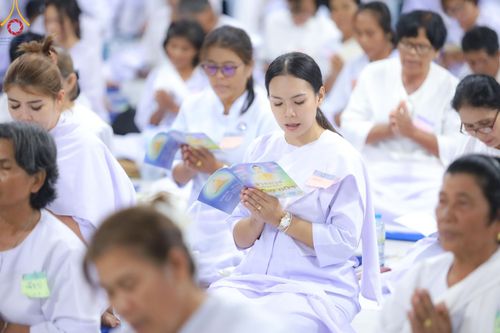 ภาพ No.158240:โครงการอบรมอุบาสก อุบาสิกาแก้ว  ตัวแทนทอดกฐิน 30,000 วัด ทั่วไทย บูชาธรรม 80 ปี หลวงพ่อธัมมชโย ระหว่างวันที่ 20-22 กันยายน พ.ศ. 2567 ณ จังหวัดบุรีรัมย์ รุ่นที่ 3