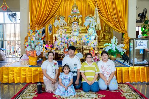 ภาพ No.165311:พิธีทอดกฐิน ณ วัดตระพัง ต.เชียงรากใหญ่  อ.สามโคก จ.ปทุมธานี ในโครงการกฐินสามัคคีทั่วไทย 30,000 วัด บูชาธรรม 80 ปี หลวงพ่อธัมมชโย โดยคณะศิษยานุศิษย์วัดพระธรรมกาย วันที่ 20 ตุลาคม พ.ศ. 2567