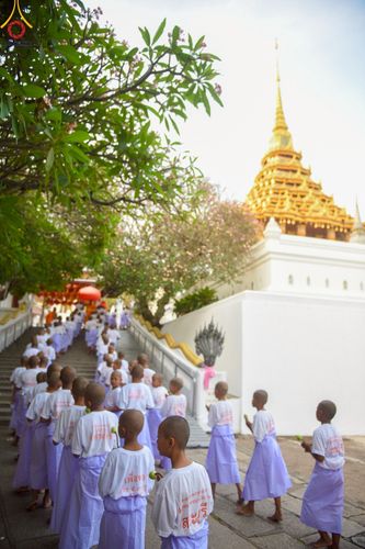 ภาพ No.216334:วันเสาร์ที่ 5 เมษายน พ.ศ. 2568 พิธีขอบรรพชา พิธีขอสรณคมน์และศีล พิธีขอนิสสัย พิธีถวายบาตร ในโครงการบรรพชาสามเณรฟื้นฟูพระพุทธศาสนาทั่วไทย  ณ วัดพระพุทธบาท ราชวรมหาวิหาร ต.ขุนโขลน อ.พระพุทธบาท จ.สระบุรี