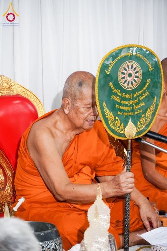 ภาพ No.170520:พิธีทอดกฐิน ณ วัดทองประดิษฐ์ จ.สุพรรณบุรี ในโครงการกฐินสามัคคีทั่วไทย 30,000 วัด บูชาธรรม 80 ปี หลวงพ่อธัมมชโย โดยคณะศิษยานุศิษย์วัดพระธรรมกาย วันที่ 27 ตุลาคม พ.ศ. 2567