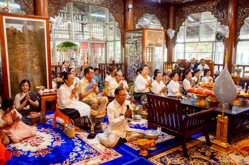 ภาพ No.271711:วันอาทิตย์ที่ 26 ตุลาคม พ.ศ. 2568 กฐินสมทบวัดต่างประเทศ โดยคณะศิษยานุศิษย์ บูชาธรรม 81 ปี  หลวงพ่อธัมมชโย ณ วัดสีอัมพอน นครเวียงจันทน์ สปป.ลาว