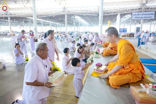 ภาพ No.222735:วันอาทิตย์ต้นเดือนที่ 4 พฤษภาคม พ.ศ. 2568 พิธีบูชาข้าวพระ ณ สภาธรรมกายสากล วัดพระธรรมกาย
