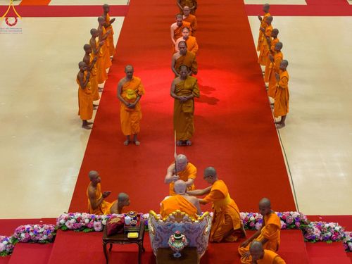 ภาพ No.147019:พิธีมุทิตาสักการะพระภิกษุ ผู้สอบได้เปรียญธรรม 9 ประโยคระดับโลกปีที่ 36, พิธีมอบโล่เกียรติยศและทุนการศึกษา สำนักเรียนบาลีดีเด่นทั่วประเทศ, พิธีถวายมหาสังฆทานคณะสงฆ์ 2,000 กว่าวัด ทั่วประเทศ ปีที่ 24, พิธีถวายไทยธรรมคณะสงฆ์ 323 วัด 4 จังหวัดชายแดนภาคใต้