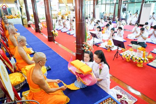 ภาพ No.93501:พิธีทอดกฐินสามัคคีทั่วไทย 5,000 วัด สร้างกุฏิที่พักสงฆ์ และอาคารปฎิบัติธรรม ณ วัดกลางธนรินทร์ ต.บ้านแป้ง อ.พรหมบุรี จ.สิงห์บุรี วันที่ 12 พฤศจิกายน พ.ศ. 2566