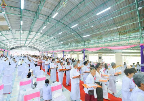 ภาพ No.271499:วันอาทิตย์ที่ 26 ตุลาคม พ.ศ. 2568 พิธีทอดกฐินสามัคคี เพื่อสร้างหอฉันและปรับปรุงอาคารสถานที่ ให้เหมาะสมในการอบรมคุณธรรมแก่เยาวชน ณ ศูนย์อบรมเยาวชนสุรินทร์