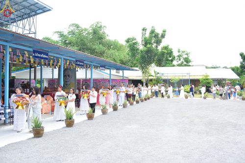 ภาพ No.142972:พิธีทอดผ้าป่าสามัคคีเพื่อสมทบทุนสร้างหอฉัน ๑๑๓ ปี  คุณยายอาจารย์มหารัตนอุบาสิกาจันทร์ขนนกยูง ครั้งที่ ๙ วันอาทิตย์ที่ ๓๐  มิถุนายน พ.ศ. ๒๕๖๗ ณ ศูนย์การศึกษาจอมบึง ต.รางบัว อ.จอมบึง จ.ราชบุรี