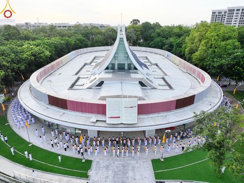 ภาพ No.141300:พิธีบรรพชาอุปสมบท โครงการอุปสมบทหมู่รุ่นผู้บริหาร รุ่นที่ 14 โครงการอุปสมบทหมู่ธรรมทายาท ระดับอุดมศึกษา รุ่นที่ 51 ภาคฤดูฝน ณ โบสถ์พระไตรปิฎก วัดพระธรรมกาย ในวันเสาร์ที่ 15 มิถุนายน พ.ศ. 2567