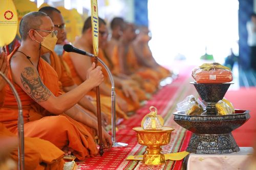 ภาพ No.172348:พิธีทอดกฐิน ณ วัดพรพระร่วงประสิทธ์ แขวงออเงิน เขตสายไหม กรุงเทพฯ ในโครงการกฐินสามัคคีทั่วไทย 30,000 วัด บูชาธรรม 80 ปี หลวงพ่อธัมมชโย โดยคณะศิษยานุศิษย์วัดพระธรรมกาย วันที่ 27 ตุลาคม พ.ศ. 2567