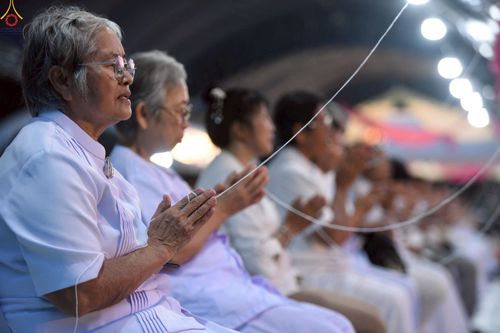 ภาพ No.261539:วันที่ 17-18 ตุลาคม พ.ศ. 2568 พิธีเจริญพระพุทธมนต์คณะสงฆ์ 108 กลั่นแผ่นดินองค์พระเจดีย์สระบุรี สมโภชองค์กฐิน และพิธีทอดกฐิน ณ ศูนย์ปฏิบัติธรรมสระบุรี ในโครงการกฐินสามัคคีทั่วไทย 30,000 วัด บูชาธรรม 81 ปี หลวงพ่อธัมมชโย โดยคณะศิษยานุศิษย์วัดพระธรรมกาย