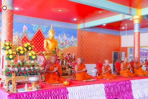 ภาพ No.179215:พิธีทอดกฐิน ณ วัดถ้ำคีรีวงศ์ อ.เปิ้นดัง รัฐเคด้าห์ ประเทศมาเลเซีย ในโครงการกฐินสามัคคีทั่วไทย 30,000 วัด บูชาธรรม 80 ปี หลวงพ่อธัมมชโย โดยคณะศิษยานุศิษย์วัดพระธรรมกาย วันที่ 1 พฤศจิกายน พ.ศ. 2567