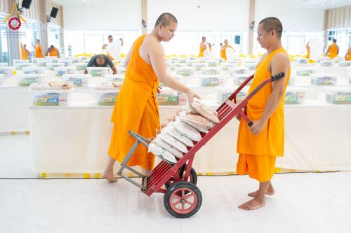 ภาพ No.212397:วันเสาร์ที่ 22 มีนาคม พ.ศ. 2568 พิธีถวายสังฆทานแด่คณะสงฆ์ 323 วัด ปีที่ 21 ครั้งที่ 175 พิธีมอบกองทุนหนุนแรงใจช่วยครูใต้ ปีที่ 18 ครั้งที่ 139 และพิธีทำบุญอุทิศส่วนกุศลให้ผู้วายชนม์ ณ ศูนย์ปฏิบัติธรรมภาคใต้ อำเภอบางกล่ำ จังหวัดสงขลา