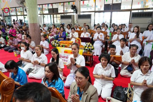 ภาพ No.176886:พิธีทอดกฐิน ณ วัดบางเป้ง จ.ชลบุรี ในโครงการทอดกฐินสามัคคีทั่วไทย 30,000 วัด บูชาธรรม 80 ปี หลวงพ่อธัมมชโย โดยคณะศิษยานุศิษย์วัดพระธรรมกาย วันที่ 29 ตุลาคม พ.ศ. 2567